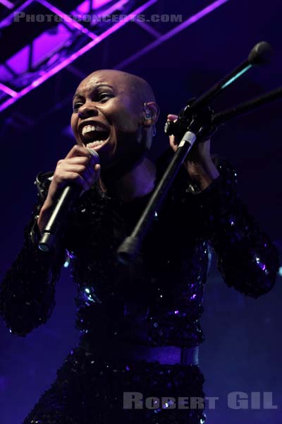 SKUNK ANANSIE - 2009-11-20 - PARIS - Elysee Montmartre - 